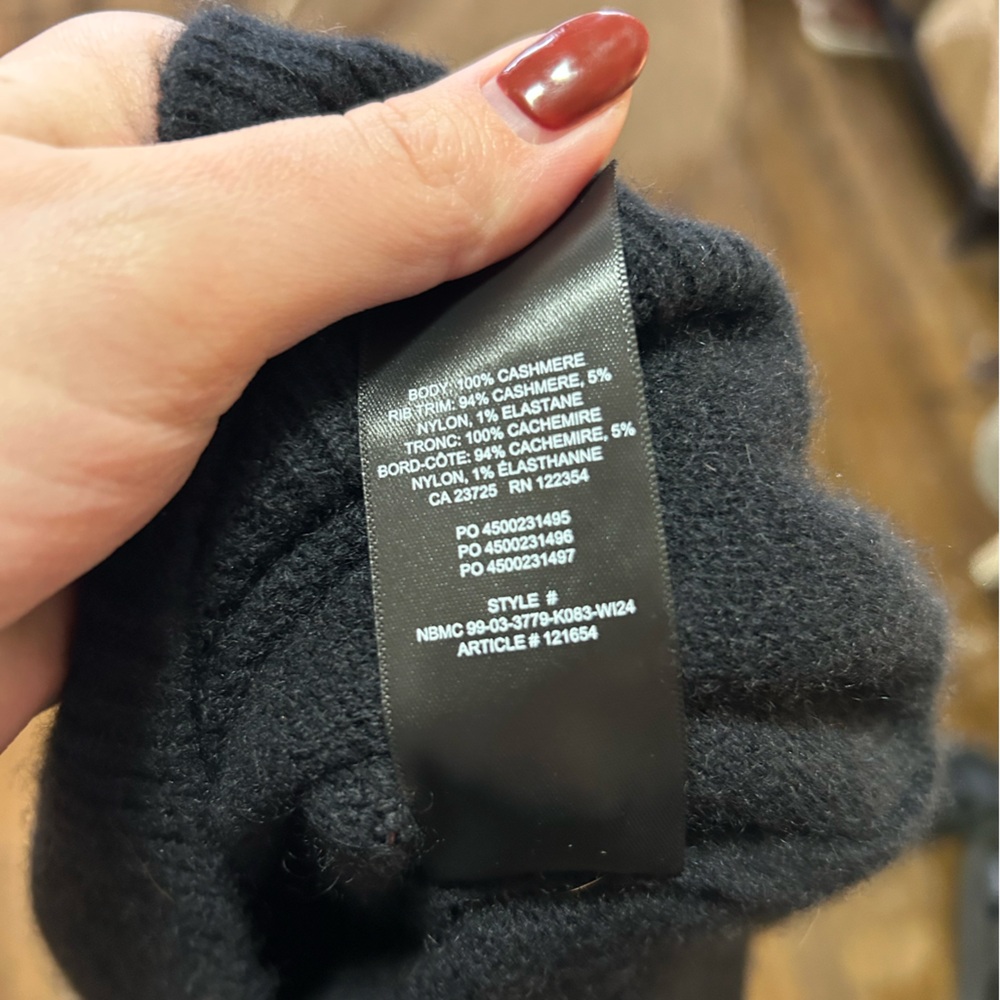 Aritzia Cashmere Relaxed Turtleneck Sweater in Black - Picture 5 of 5